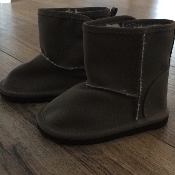 Baby Gap Brown Shearling Boots 6-12 Month - Picture 2 of 6